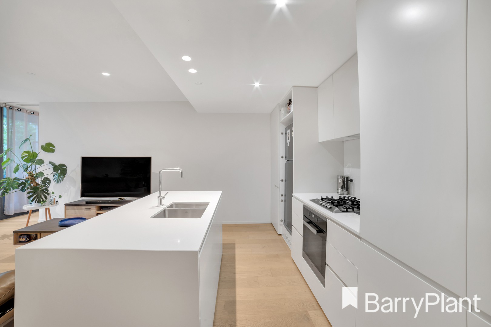 107/1 Evergreen Mews, Armadale, VIC 3143 - Thumbnail 2 - 18/10/2023