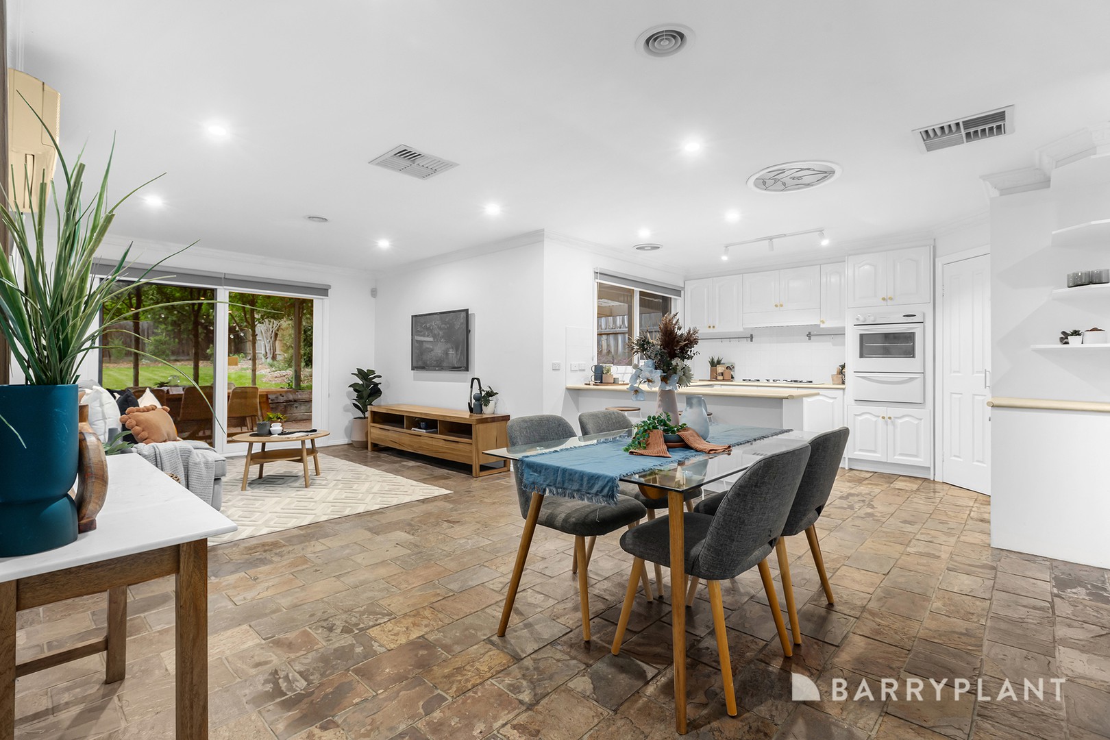 107 Lakeview Drive, Lilydale, VIC 3140, Lilydale - Thumbnail 3