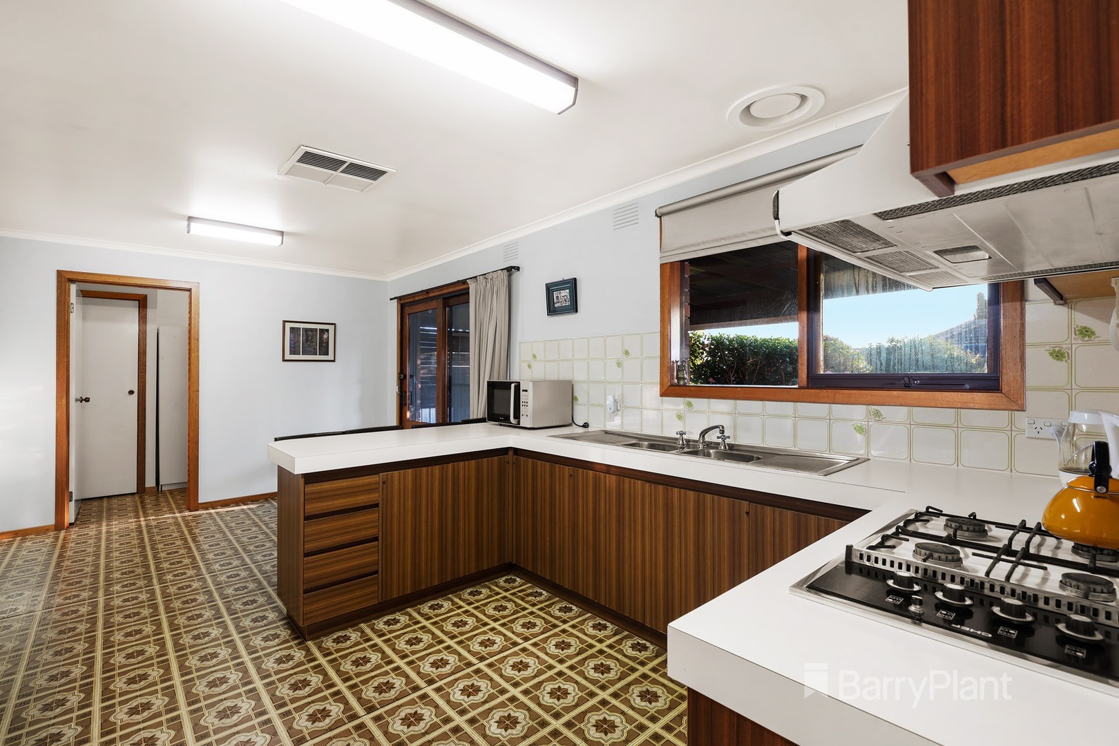 107 Milpera Crescent, Wantirna, VIC 3152, Wantirna - Thumbnail 3