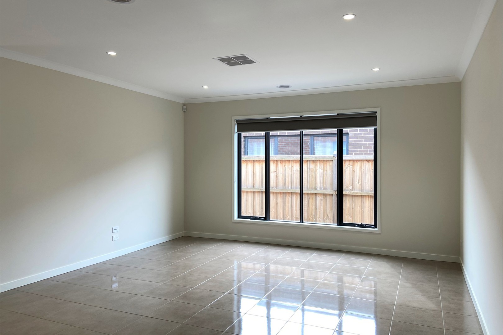 107 Thoroughbred Drive, Clyde North, VIC 3978, Clyde North - Thumbnail 7