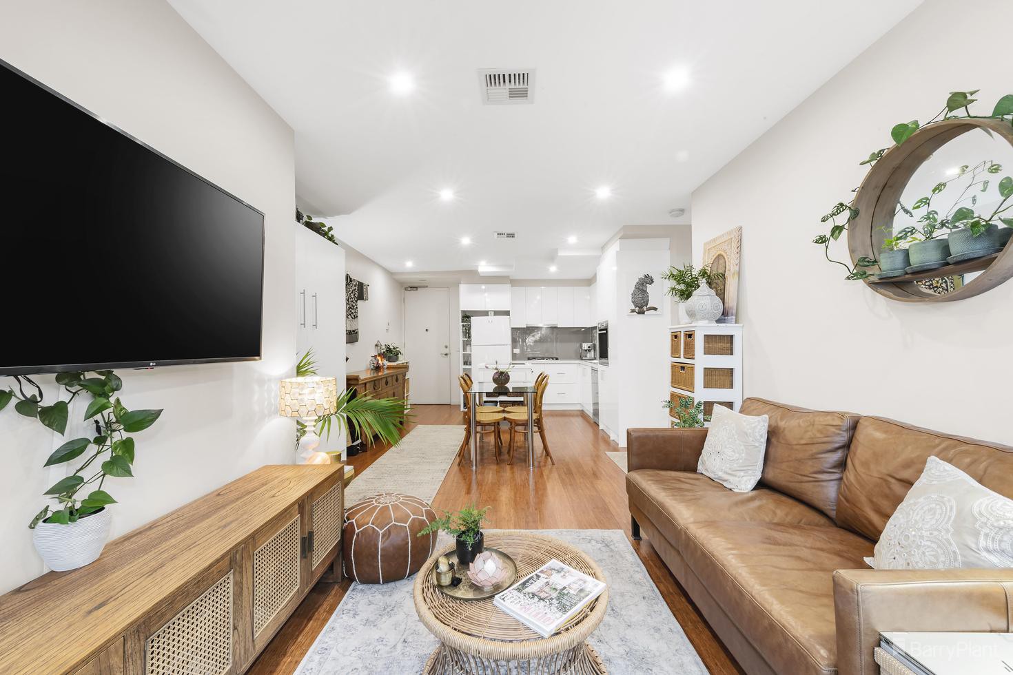 108/927 Doncaster Road, Doncaster East, VIC 3109