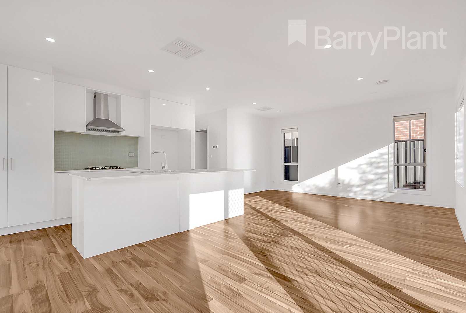 108 Bluebell Drive, Craigieburn, VIC 3064, Craigieburn - Thumbnail 5