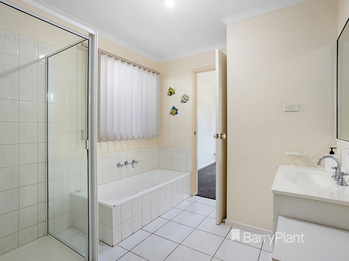 108 Eighth Avenue, Rosebud, VIC 3939, Rosebud - Thumbnail 5