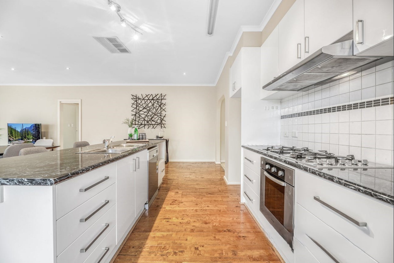 108 Liverpool Road, Kilsyth, VIC 3137, Kilsyth - Thumbnail 3