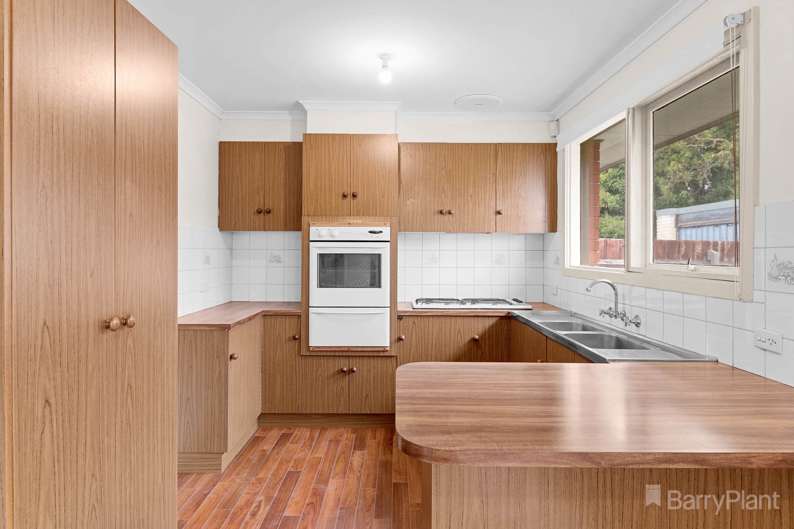 108 Sweeney Drive, Narre Warren, VIC 3805, Narre Warren - Thumbnail 3