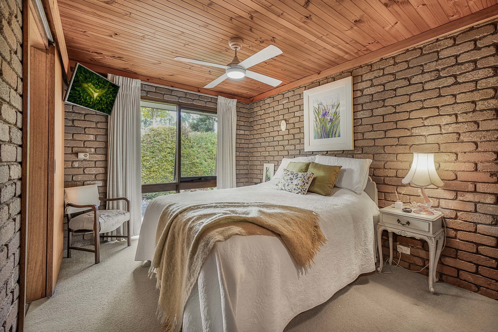 108 Yarragon South Road, Yarragon, VIC 3823 - Thumbnail 2 - 10/04/2025