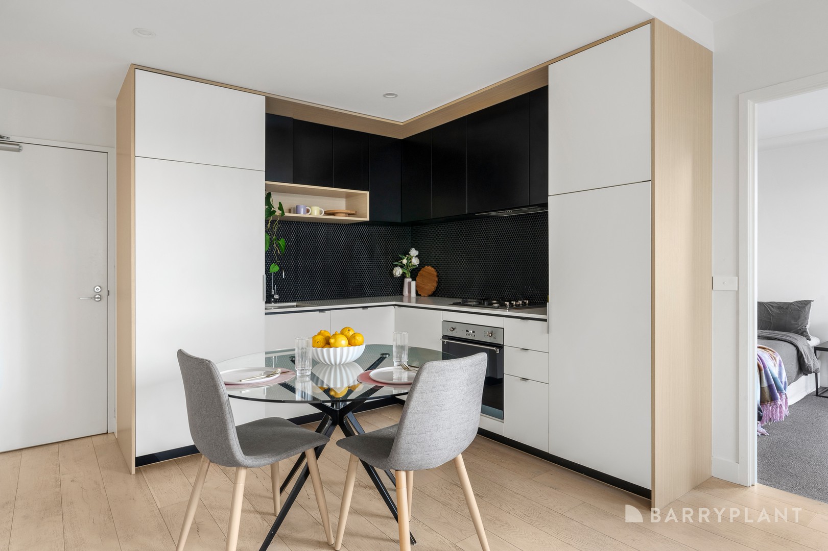 109/5-7 Nepean Highway, Elsternwick, VIC 3185 - Thumbnail 2 - 16/07/2024