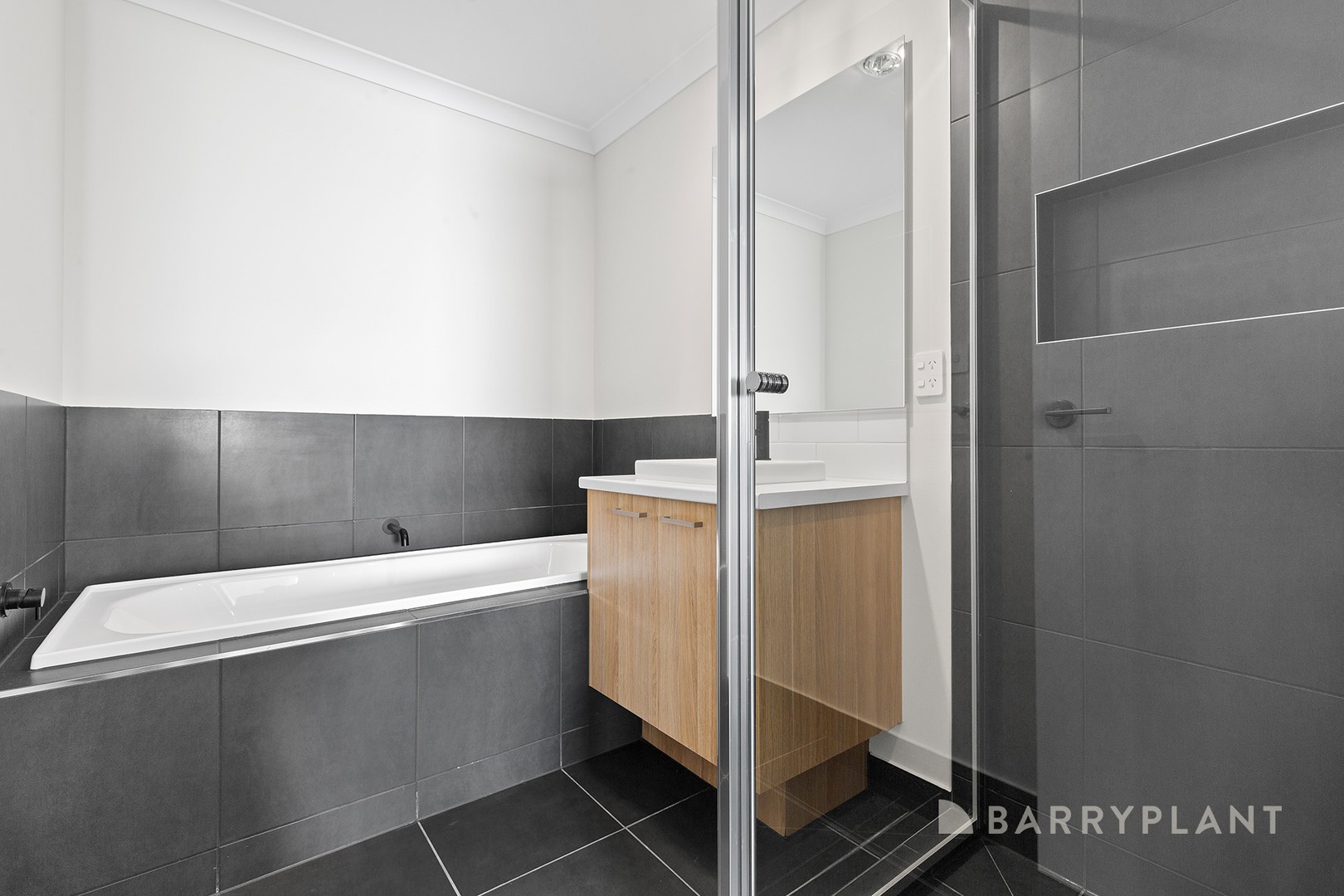 109 Carnival Boulevard, Berwick, VIC 3806, Berwick - Thumbnail 7