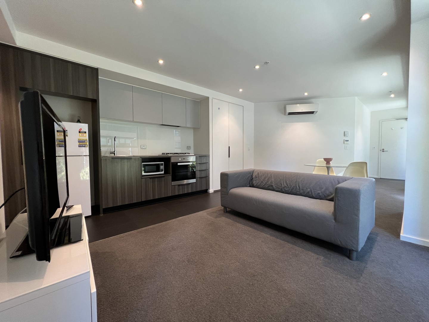 109E/868 Collins  Street, Docklands, VIC 3008, Docklands - Thumbnail 2