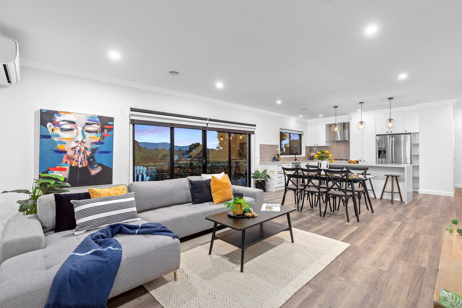 10A Gladesville Drive, Kilsyth, VIC 3137, Kilsyth - Thumbnail 2