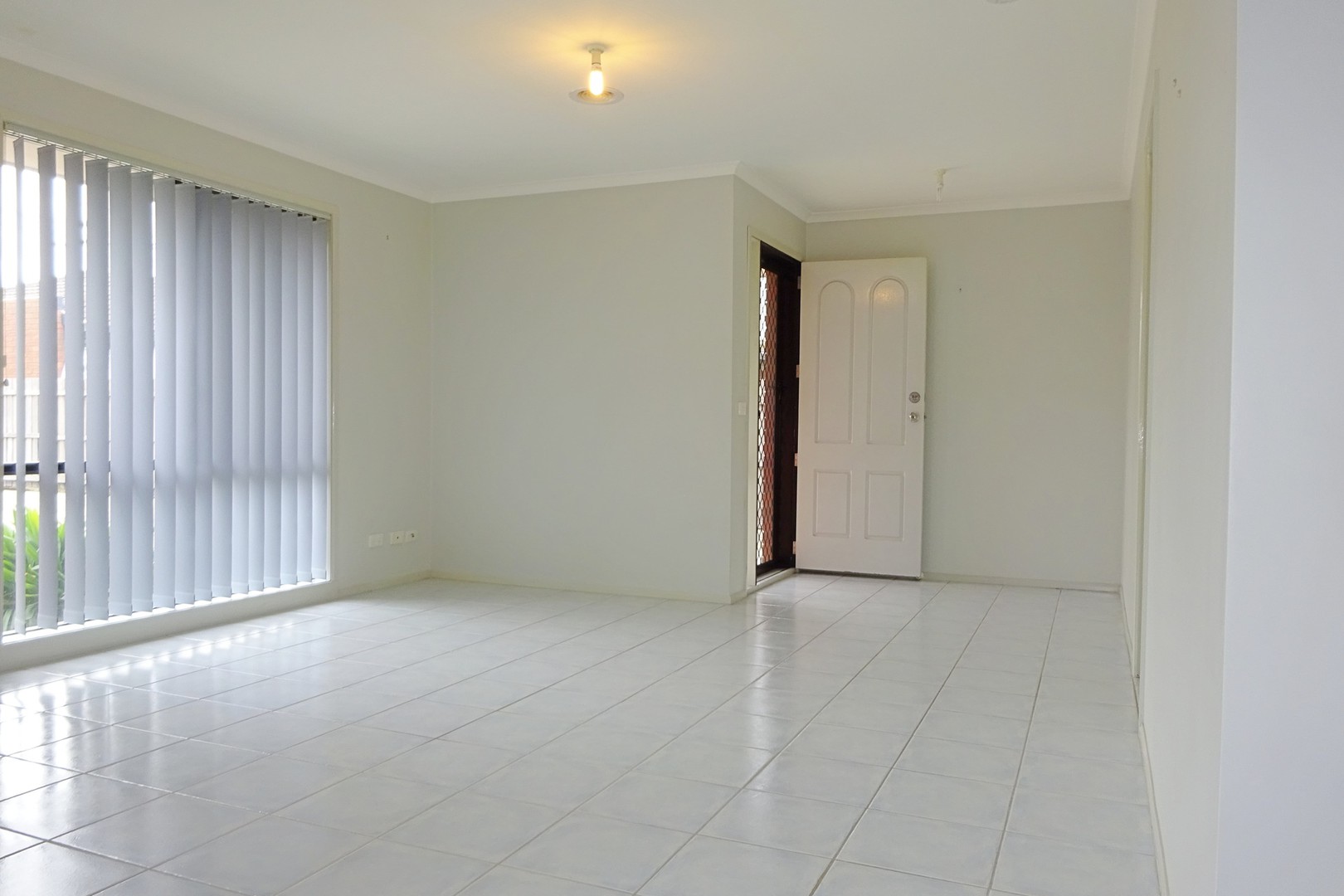 10A Longtown Court, Craigieburn, VIC 3064, Craigieburn - Thumbnail 3