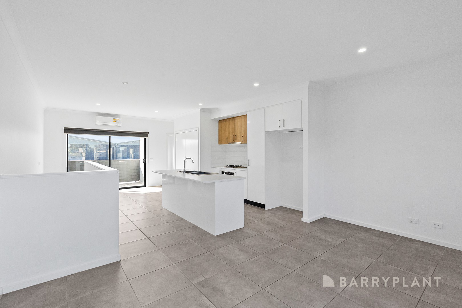 10A Tremont Street, Pakenham, VIC 3810 - Thumbnail 2 - 18/06/2025