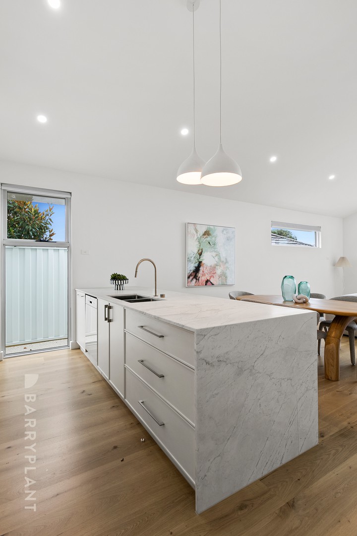 10B Forbes Grove, Oak Park, VIC 3046, Oak Park - Thumbnail 5