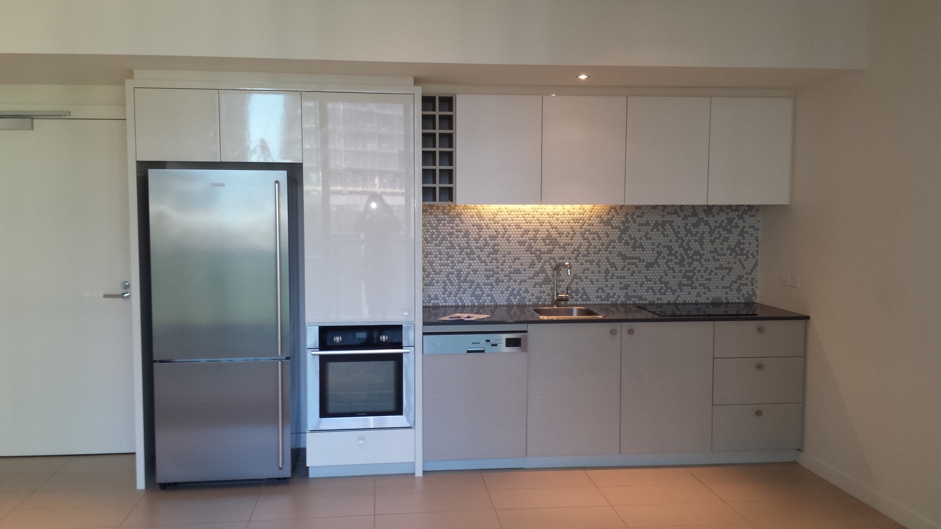 10C/8 Waterside Place, Docklands, VIC 3008, Docklands - Thumbnail 2