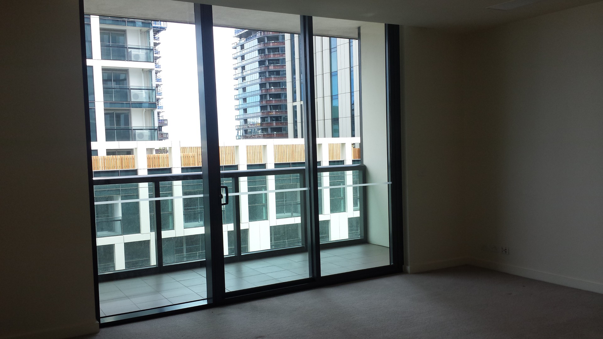 10F/8 Waterside Place, Docklands, VIC 3008, Docklands - Thumbnail 2