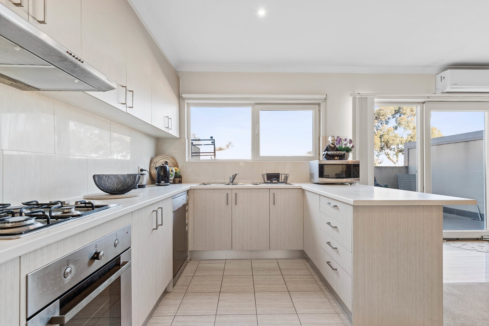 11/3 Gourlay Road, Hillside, VIC 3037, Hillside - Thumbnail 5