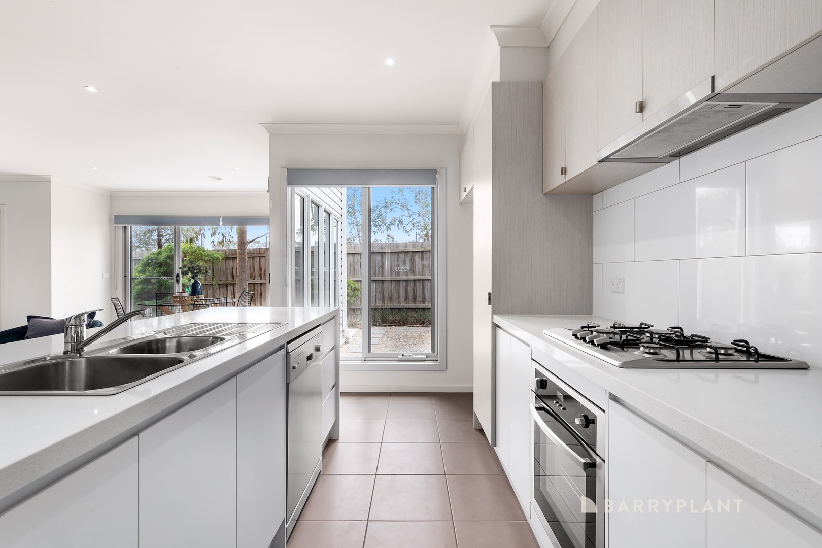 11/3 Old Plenty Road, South Morang, VIC 3752, South Morang - Thumbnail 2