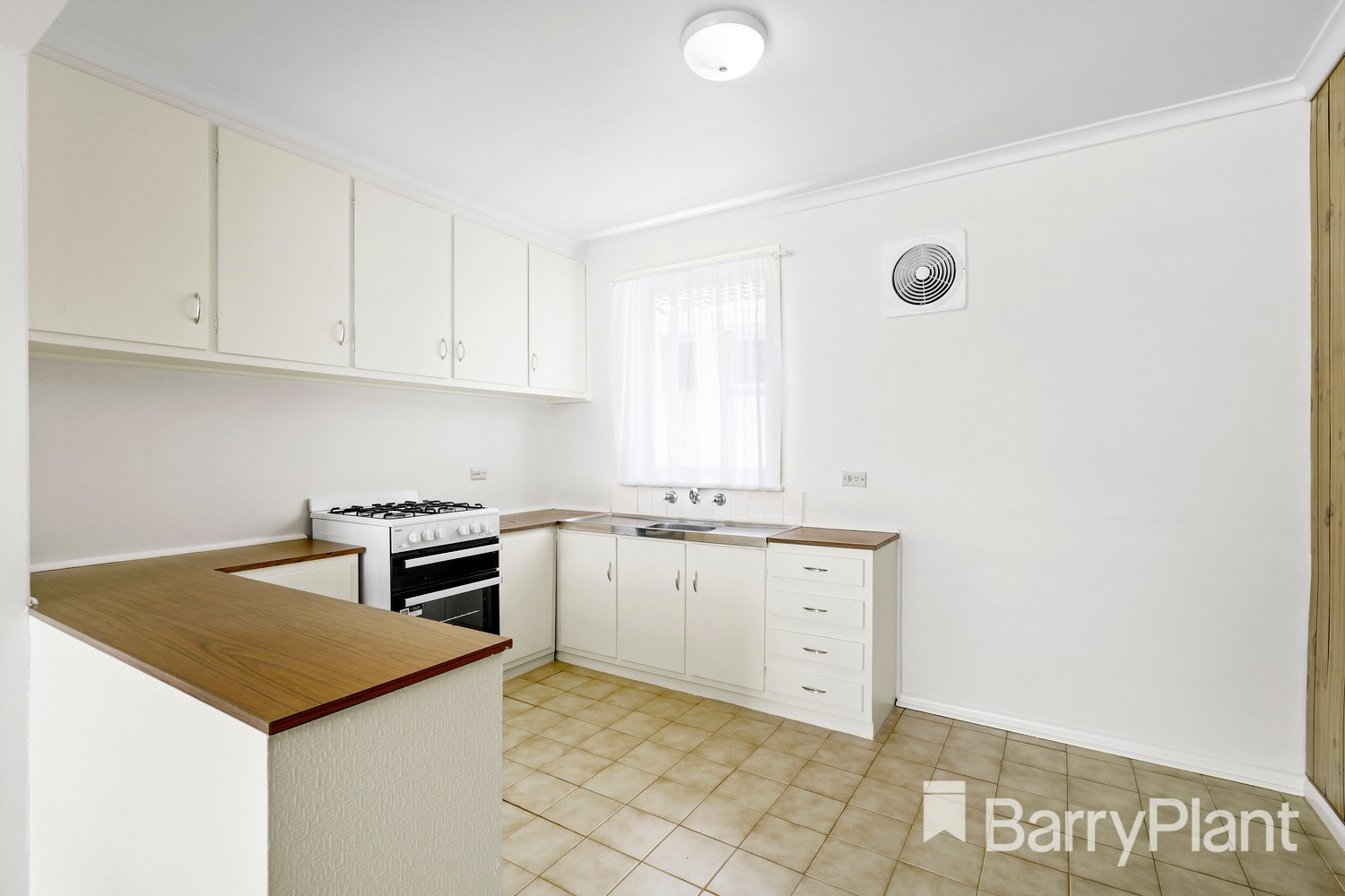 11/33 King Edward Avenue, Albion, VIC 3020 - Thumbnail 2 - 21/02/2023