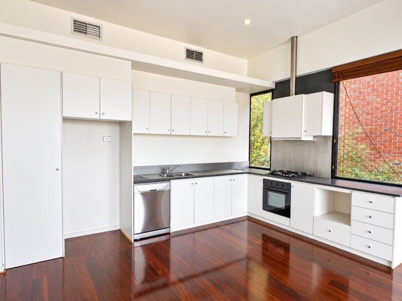 11/555 Main St, Mordialloc, VIC 3195 - Thumbnail 2 - 05/10/2026