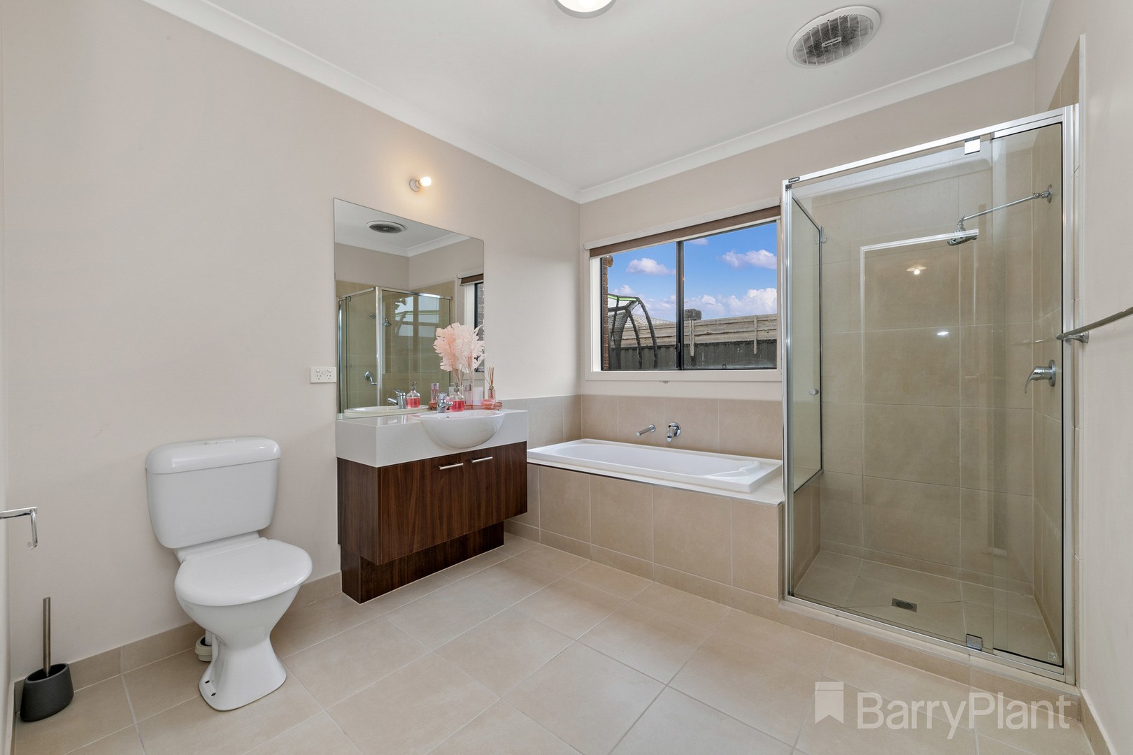 11 Adrian Circuit, Tarneit, VIC 3029, Tarneit - Thumbnail 8