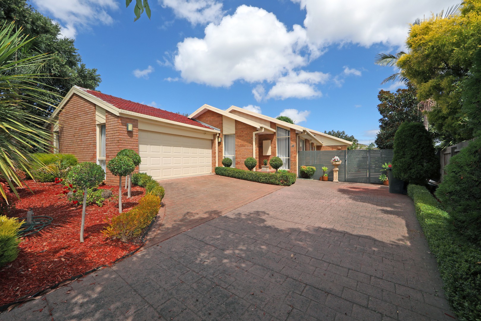 11 Affleck Way, Rowville, VIC 3178