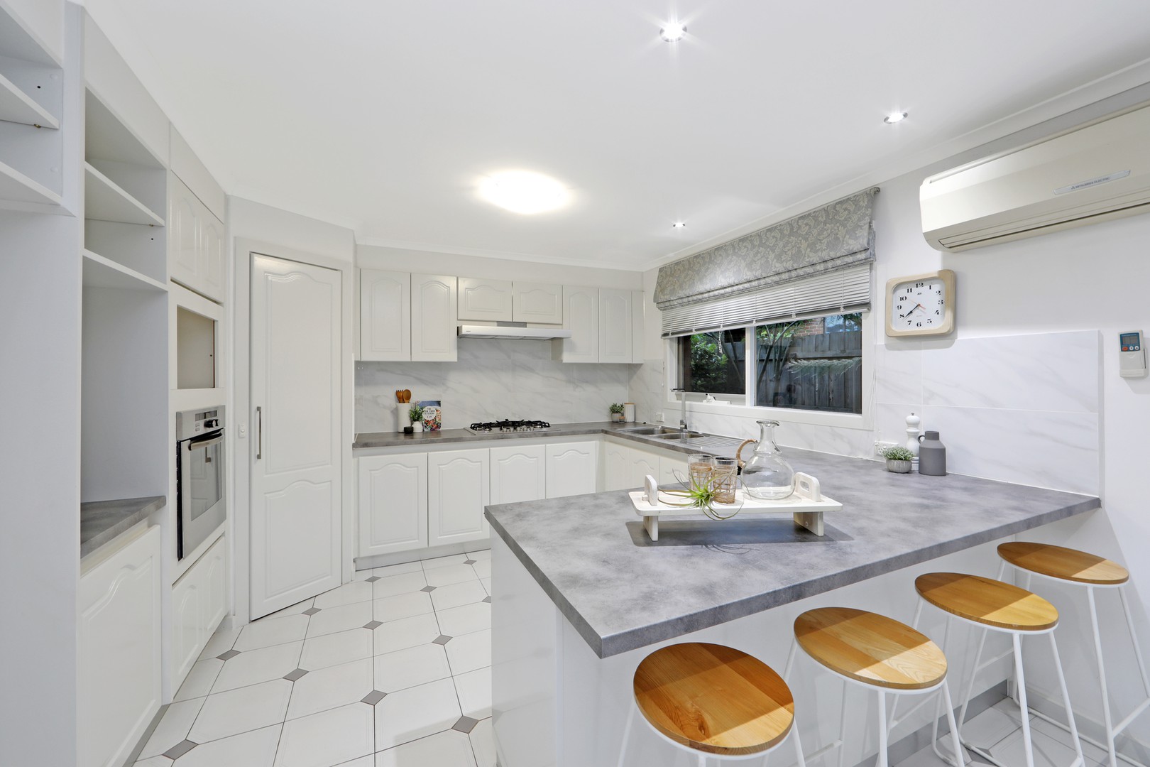 11 Affleck Way, Rowville, VIC 3178, Rowville - Thumbnail 4