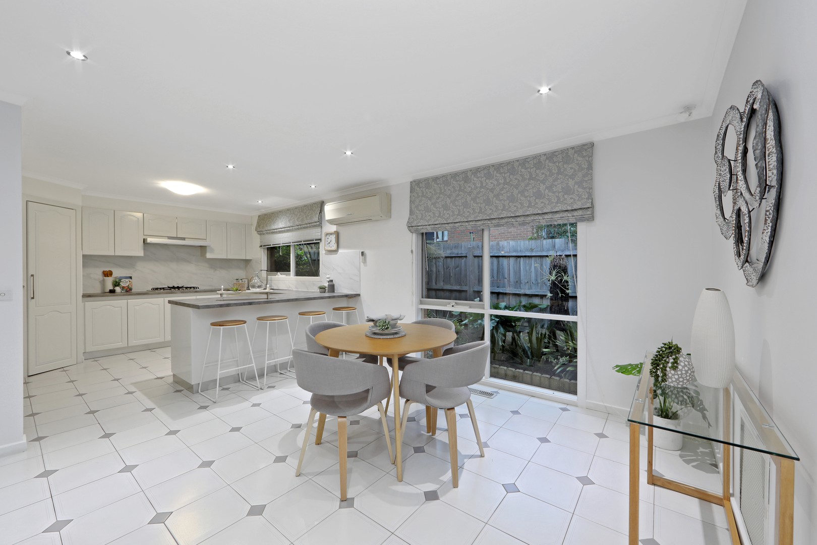 11 Affleck Way, Rowville, VIC 3178, Rowville - Thumbnail 5