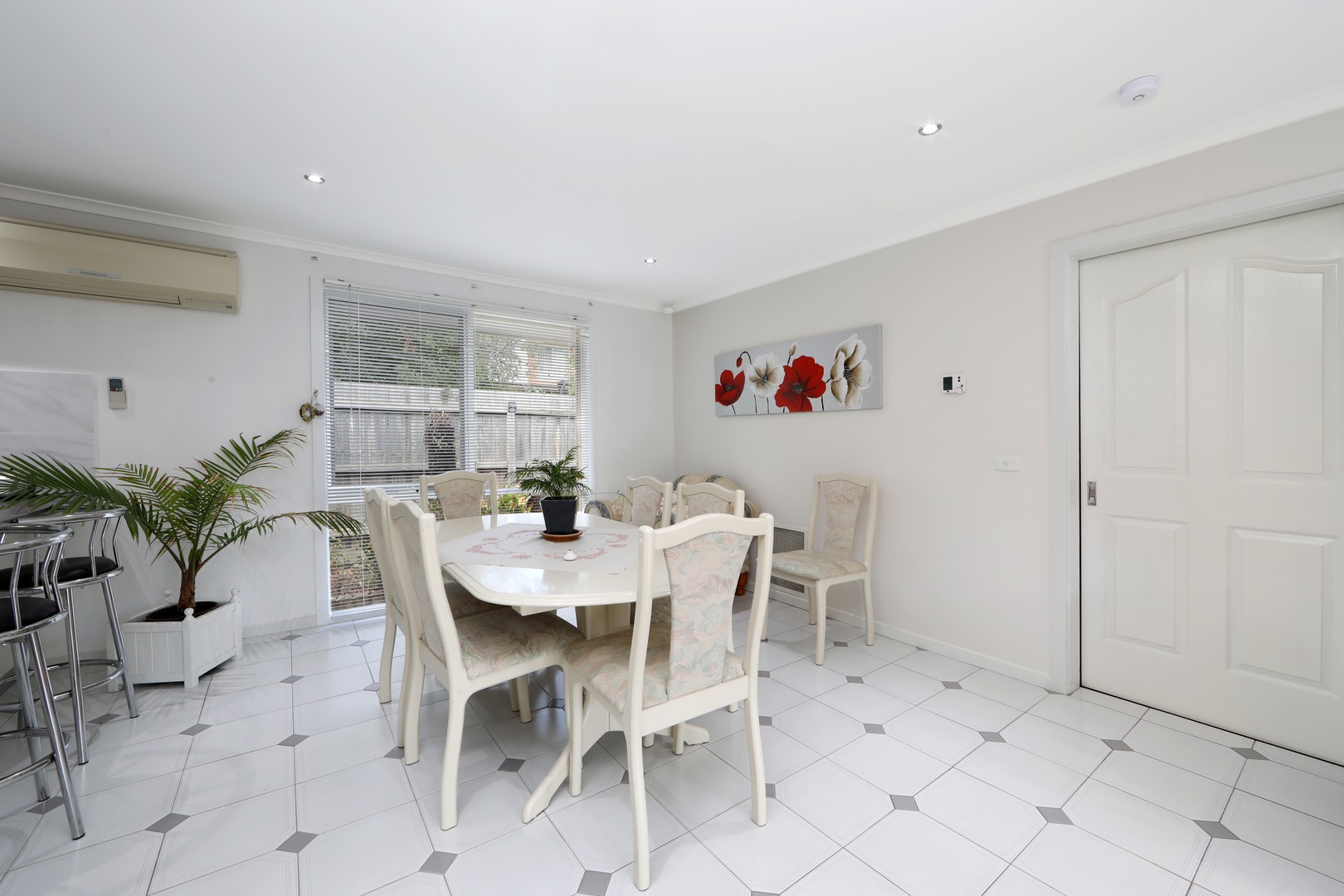 11 Affleck Way, Rowville, VIC 3178, Rowville - Thumbnail 6