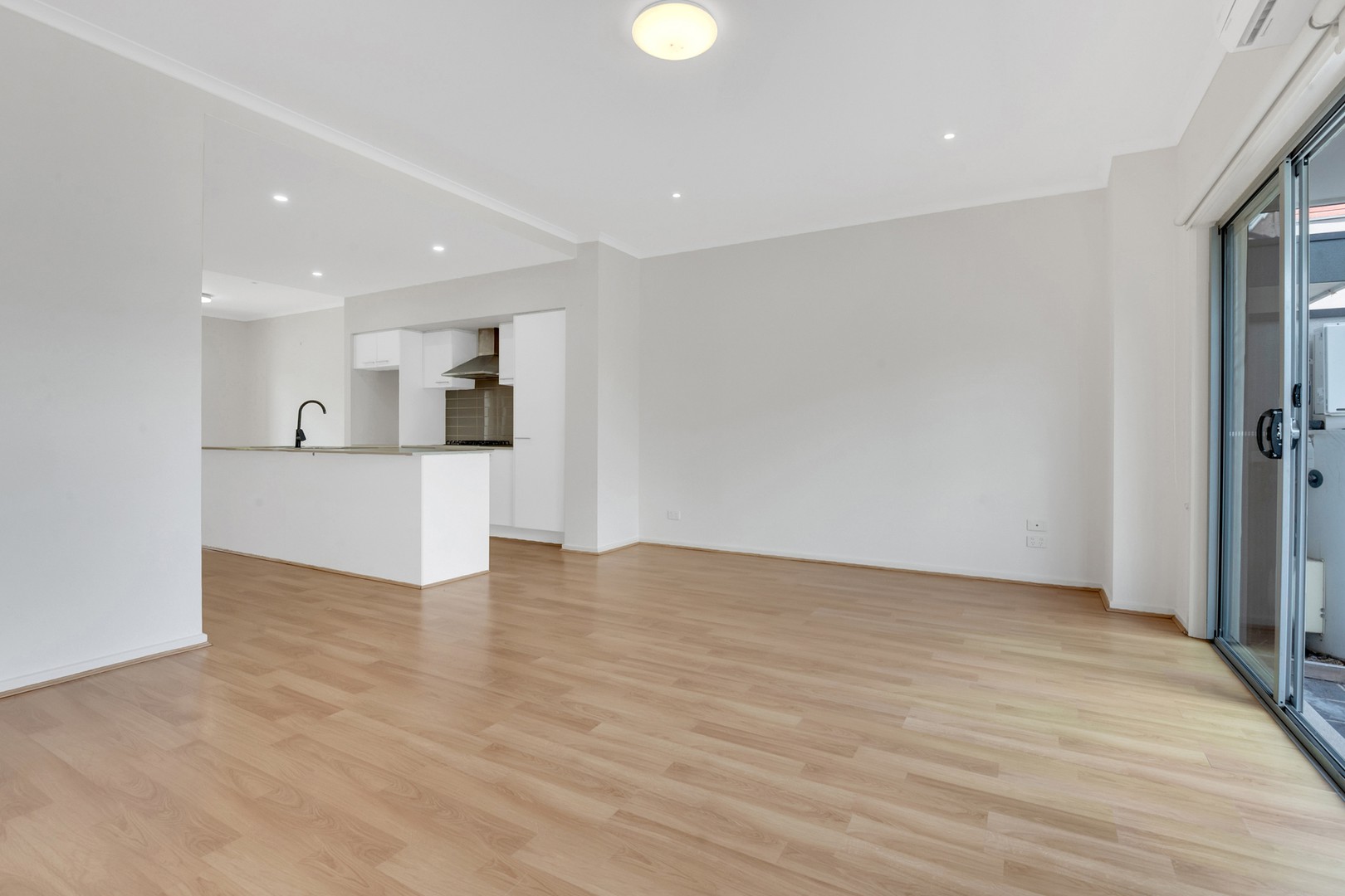 11 Alexander Circuit, Craigieburn, VIC 3064, Craigieburn - Thumbnail 6