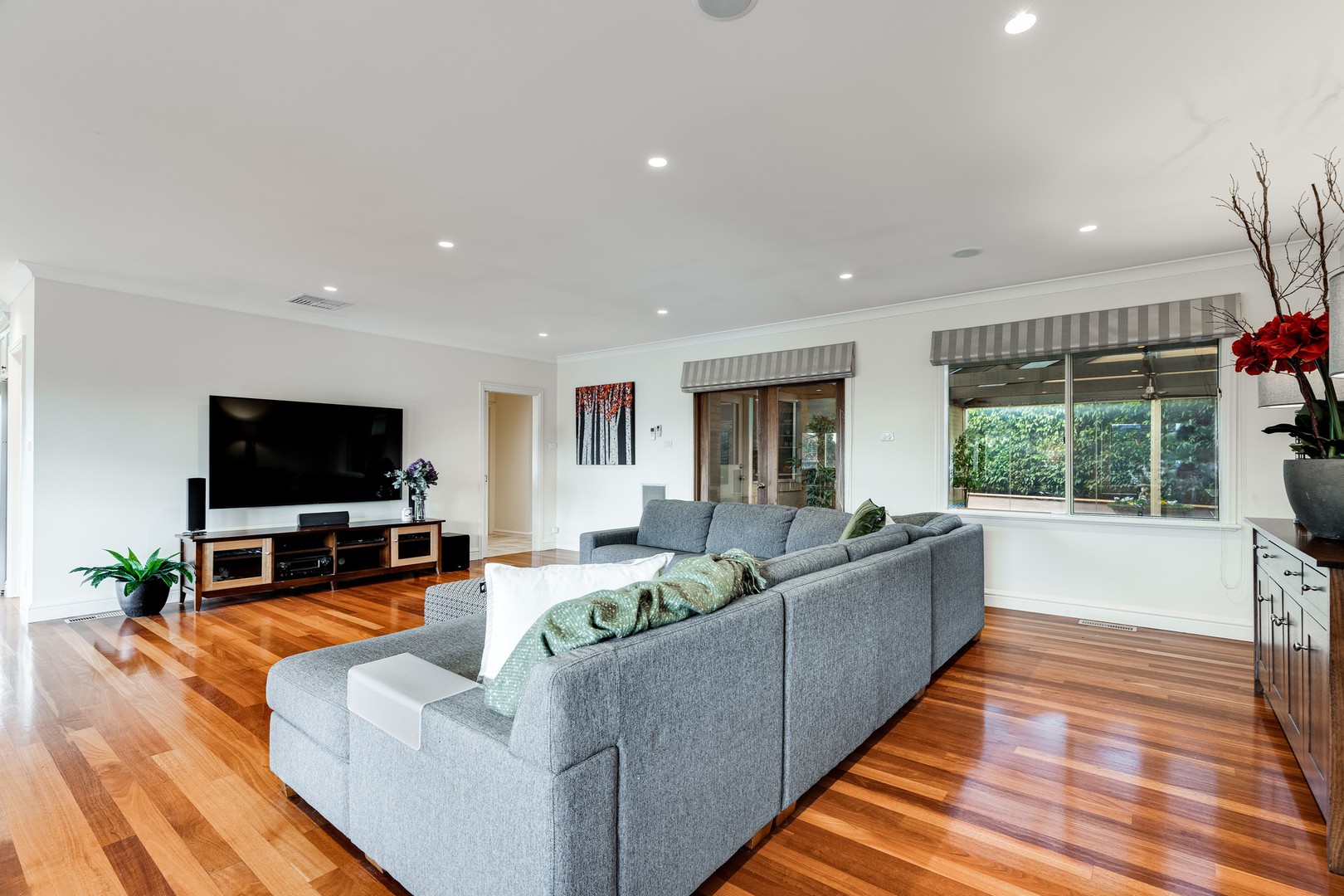 11 Alocasia Close, Lysterfield, VIC 3156, Lysterfield - Thumbnail 4
