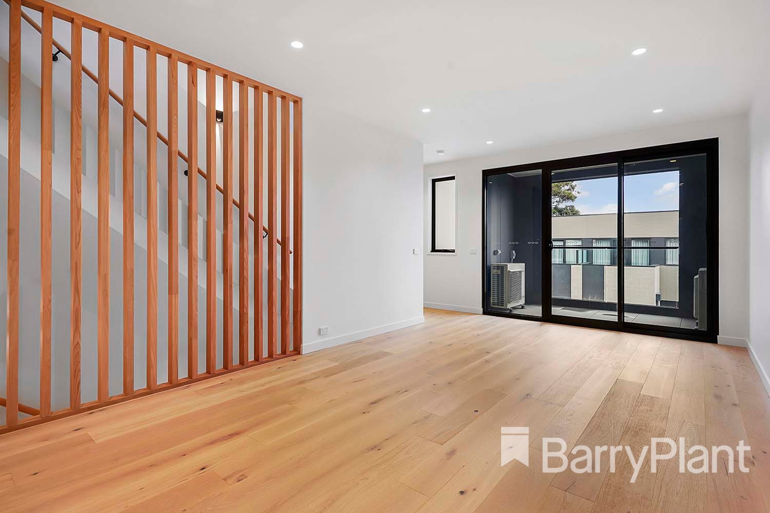 11 Amara Circuit, Oakleigh South, VIC 3167, Oakleigh South - Thumbnail 2