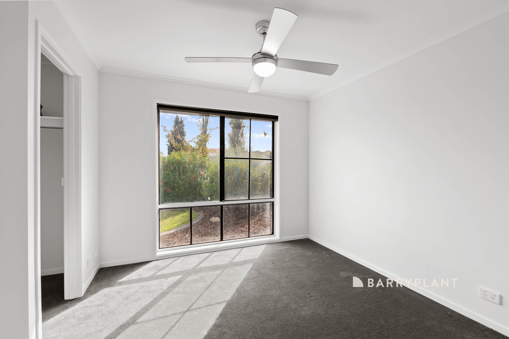 11 Amber Crescent, Narre Warren, VIC 3805 - Thumbnail 2 - 30/04/2025