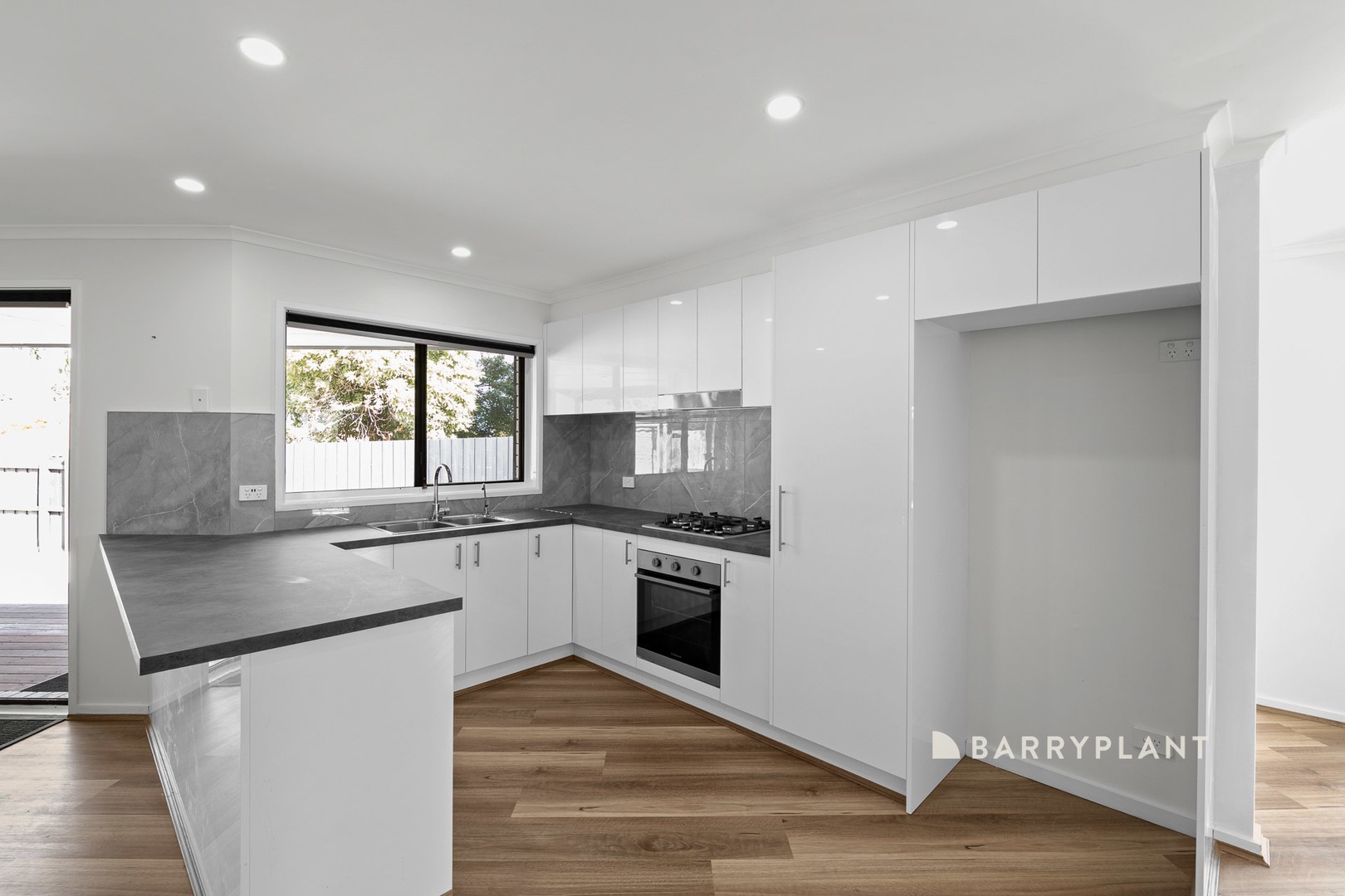 11 Amber Crescent, Narre Warren, VIC 3805, Narre Warren - Thumbnail 4