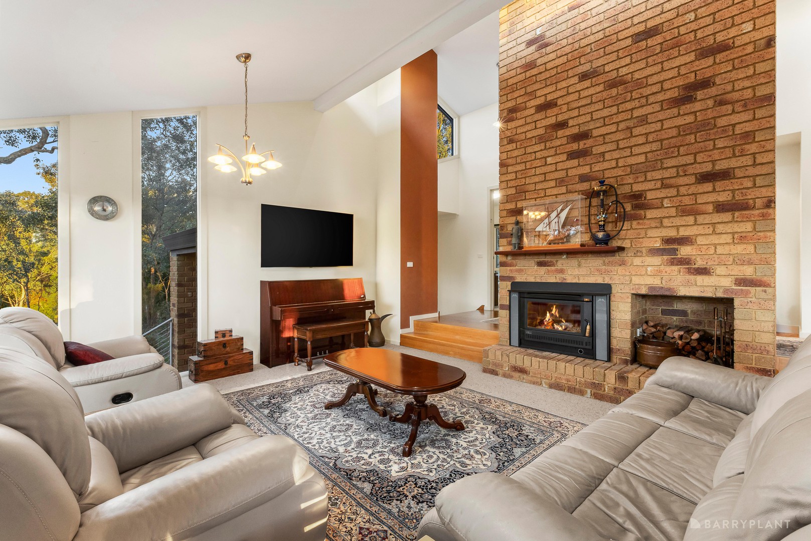 11 Amersham Drive, Warrandyte, VIC 3113 - Thumbnail 2 - 21/07/2026