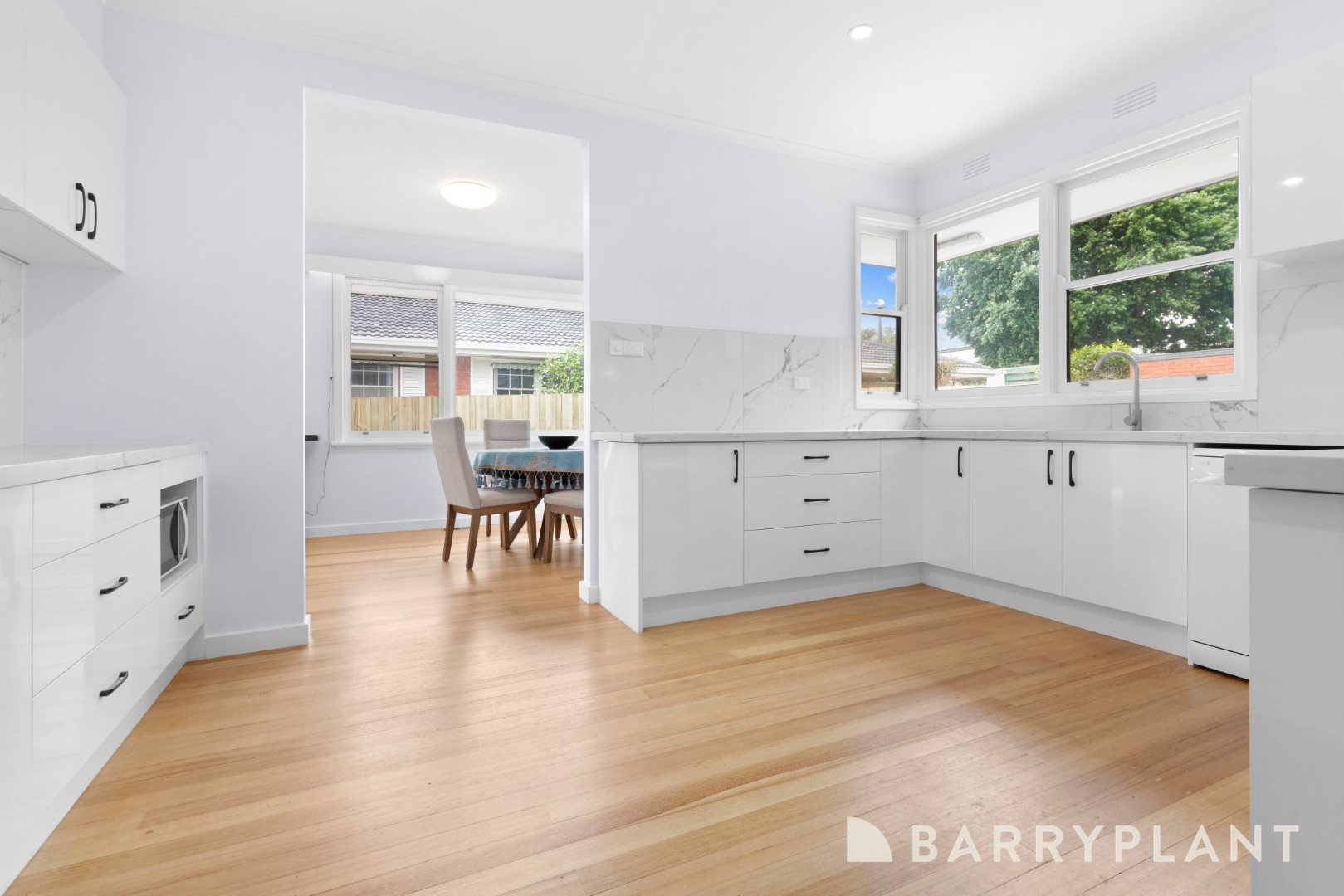 11 Anderson Court, Mentone, VIC 3194 - Thumbnail 2 - 11/11/2024