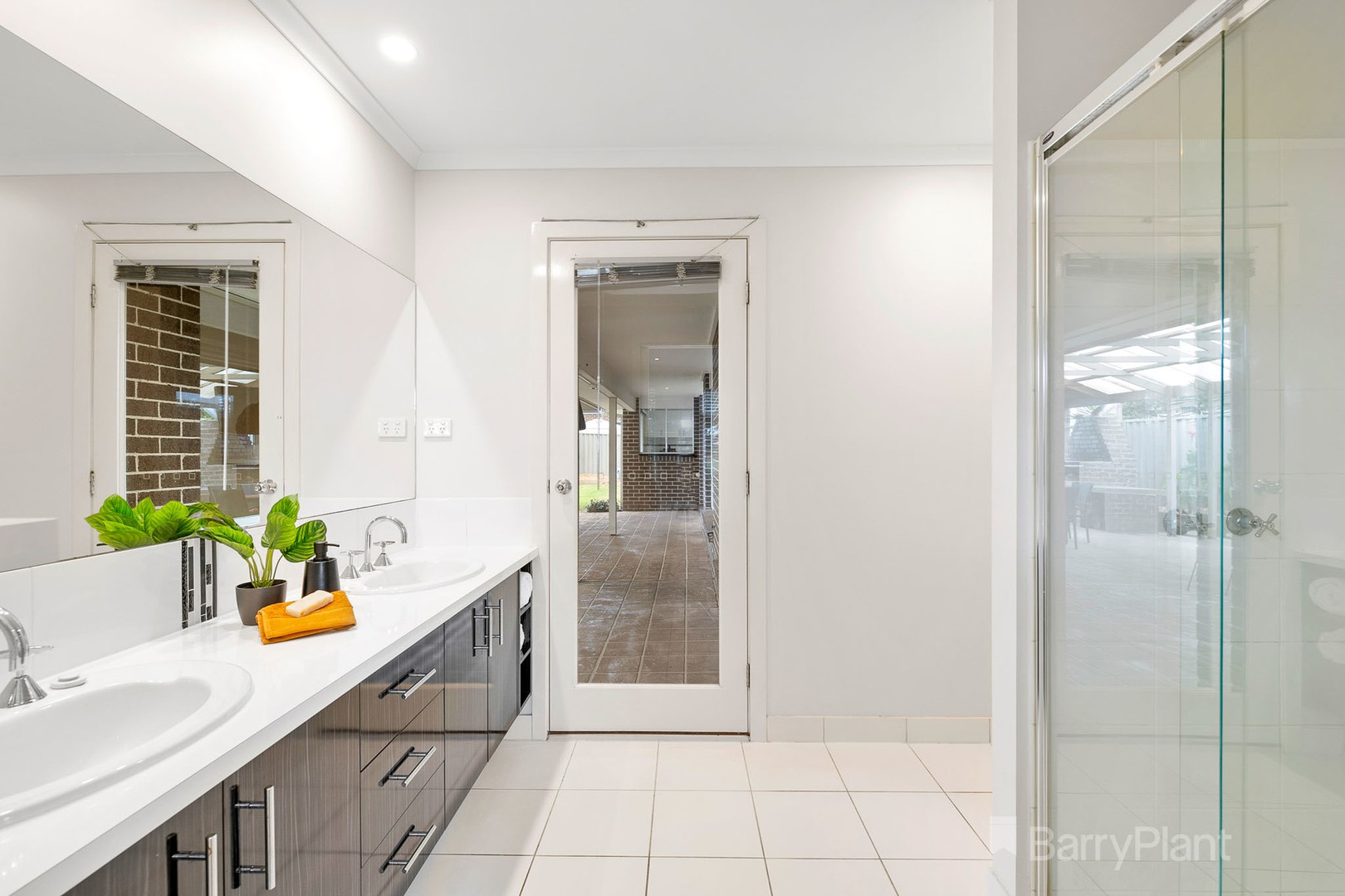 11 Aquitane DriveCranbourne East, VIC 3977, Cranbourne East - Thumbnail 5