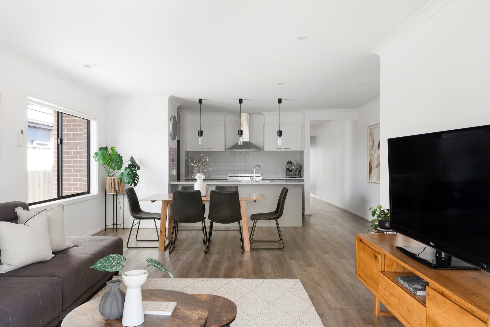 11 Arapiles Road, Donnybrook, VIC 3064 - Thumbnail 2 - 17/08/2026