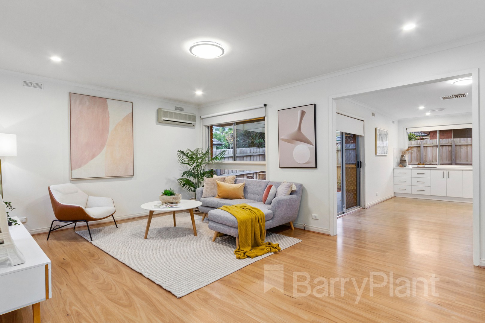 11 Arbroath Road, Wantirna South, VIC 3152, Wantirna South - Thumbnail 2