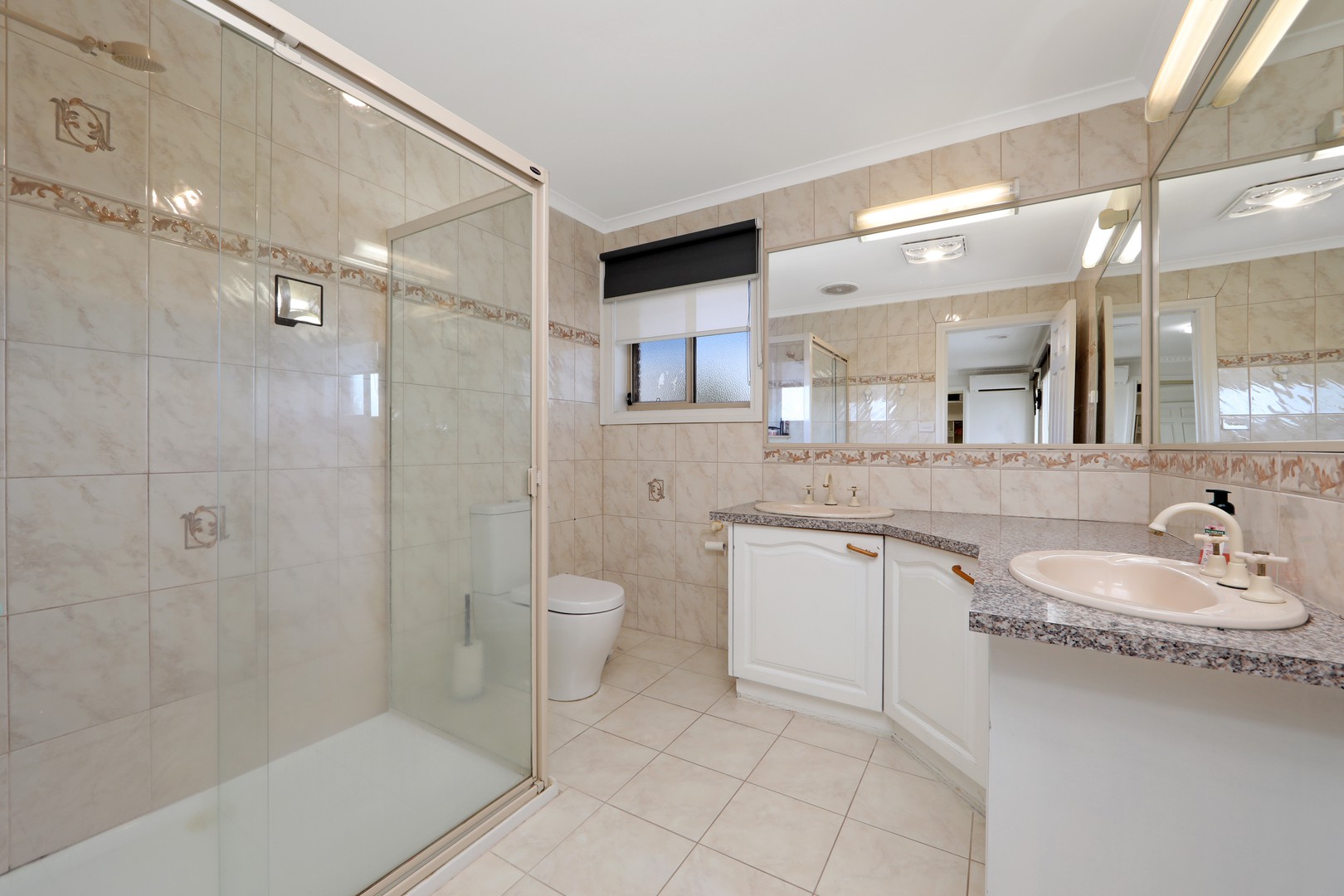 11 Ashbrook Close, Rowville, VIC 3178, Rowville - Thumbnail 7