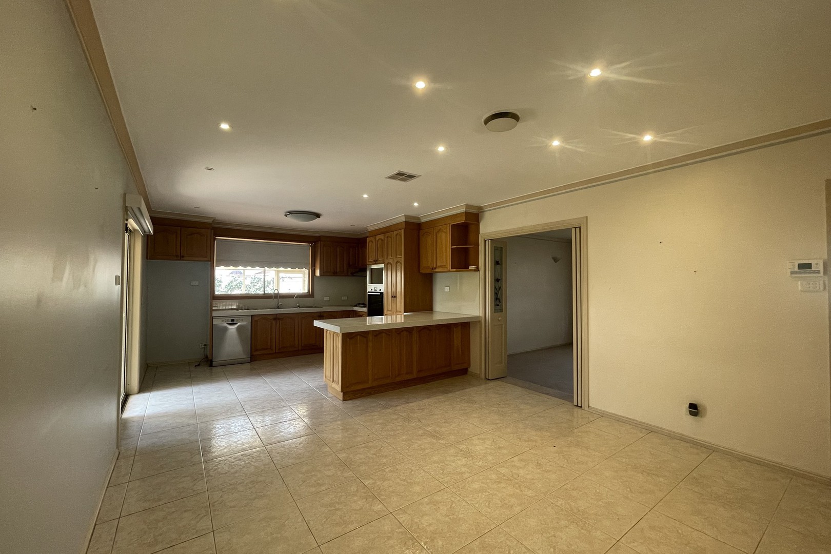 11 Australia Drive, Taylors Lakes, VIC 3038, Taylors Lakes - Thumbnail 5