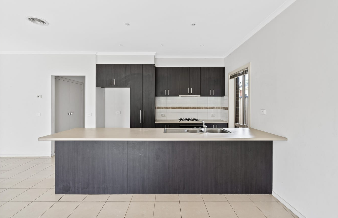 11 Baltimore Drive, Point Cook, VIC 3030 - Thumbnail 2 - 26/03/2025