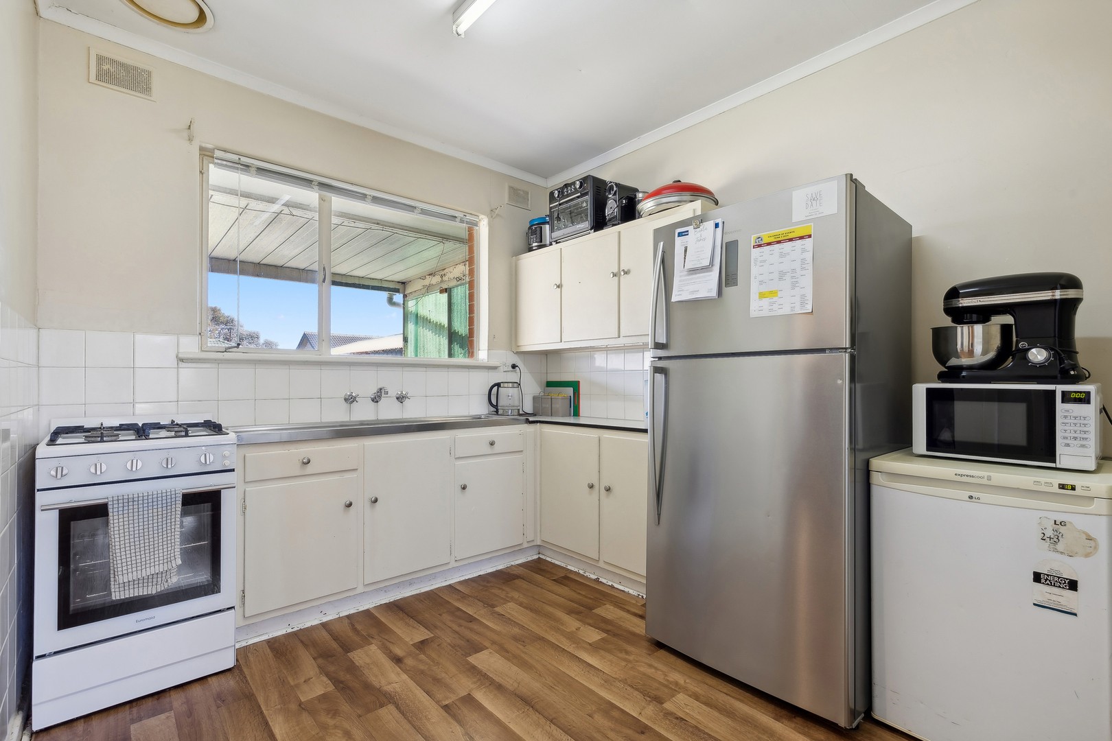 11 Barbara Avenue, Morphett Vale, SA 5162, Morphett Vale - Thumbnail 2