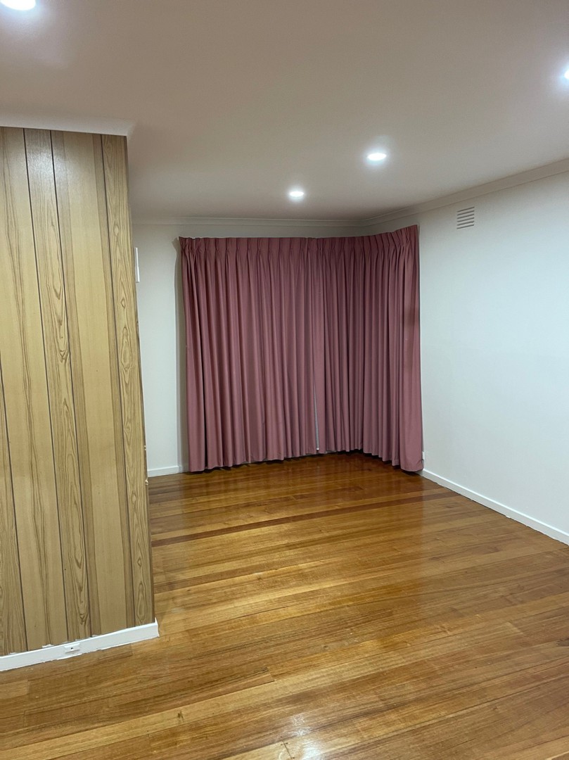 11 Barries Road, Melton, VIC 3337, Melton - Thumbnail 3