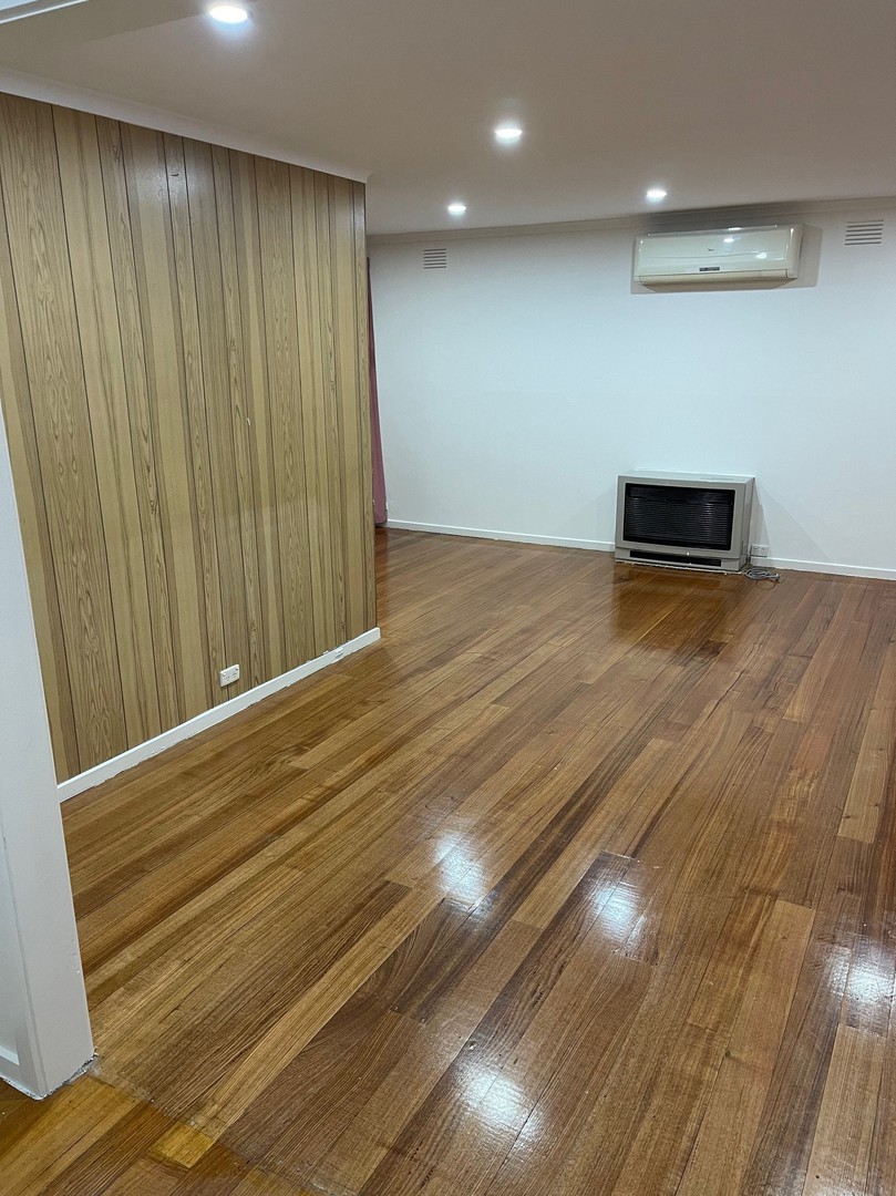 11 Barries Road, Melton, VIC 3337, Melton - Thumbnail 5