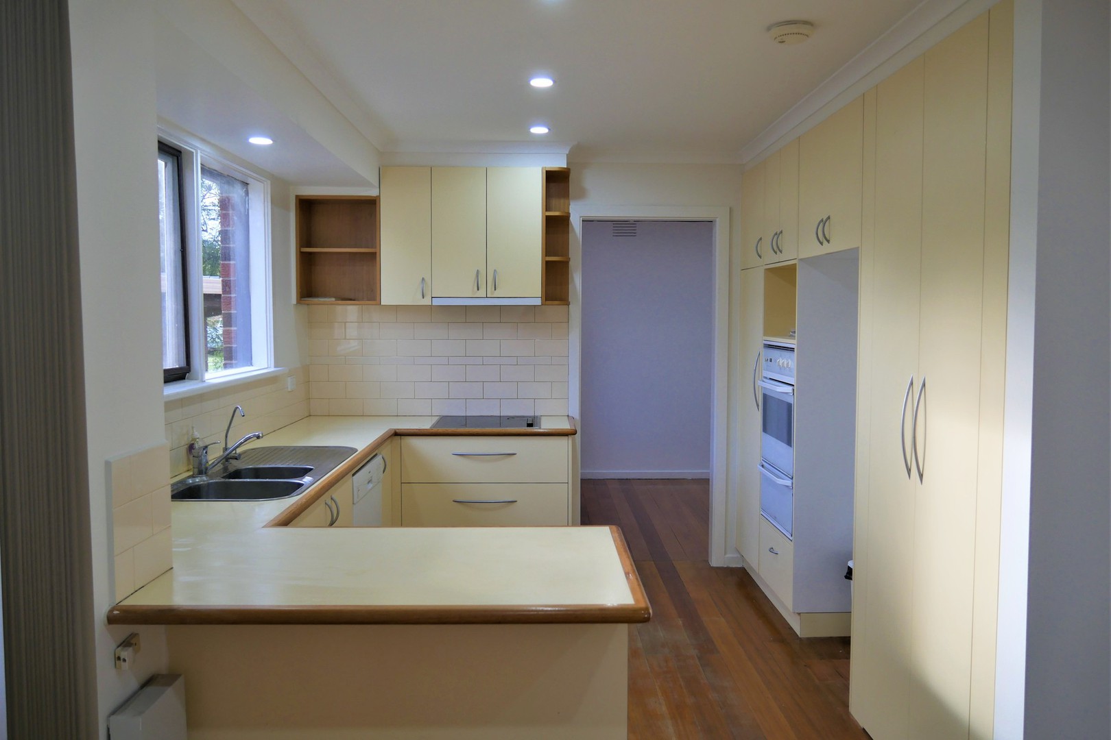 11 Barries Road, Melton, VIC 3337, Melton - Thumbnail 7