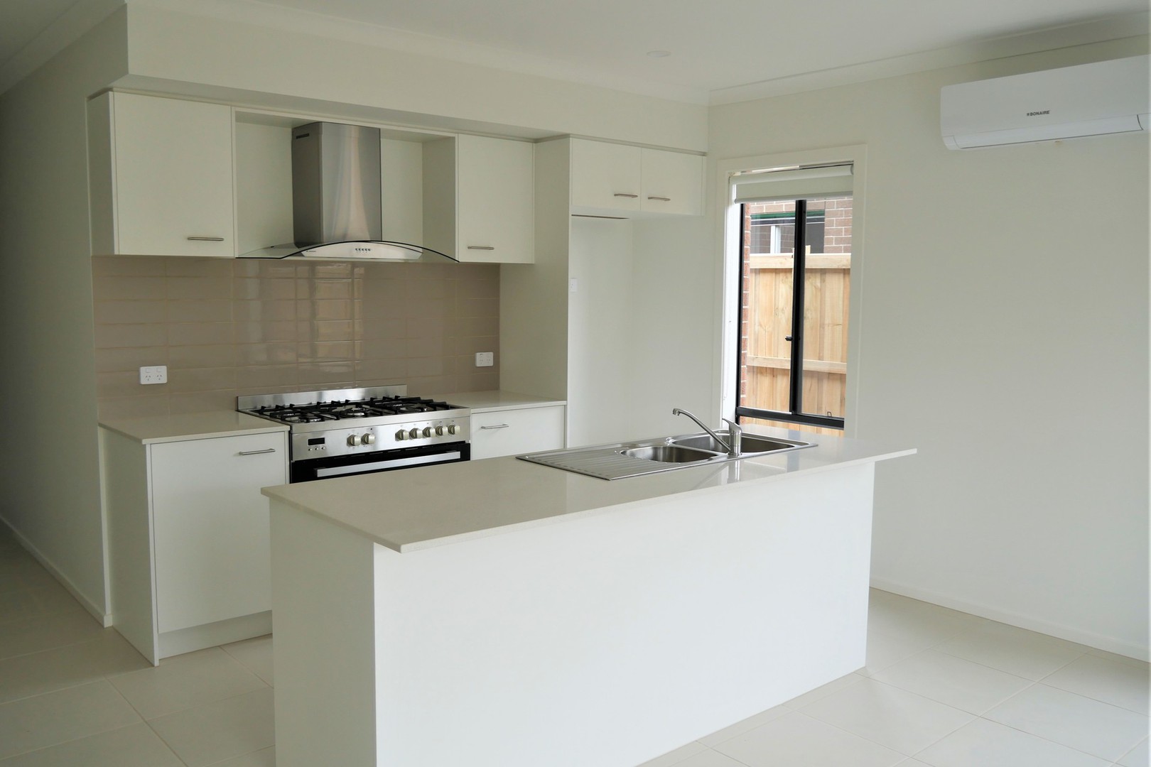 11 Bellbird Street, Kurunjang, VIC 3337, Kurunjang - Thumbnail 5