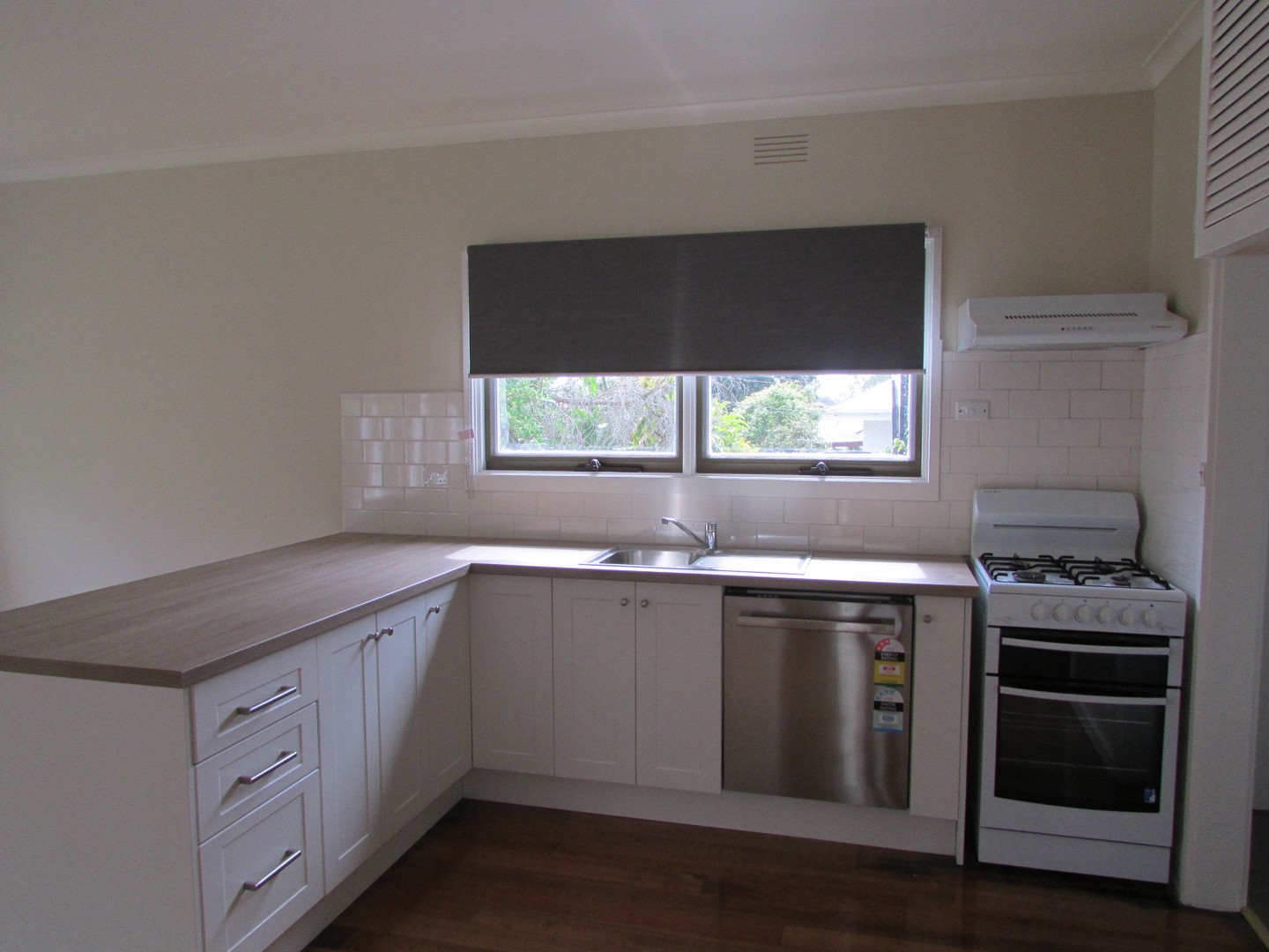 11 Blair Avenue, Frankston South, VIC 3199, Frankston South - Thumbnail 4