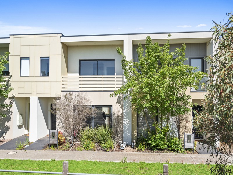 11 Bohr Walk, Fraser Rise, VIC 3336 - Image - 01/12/2025