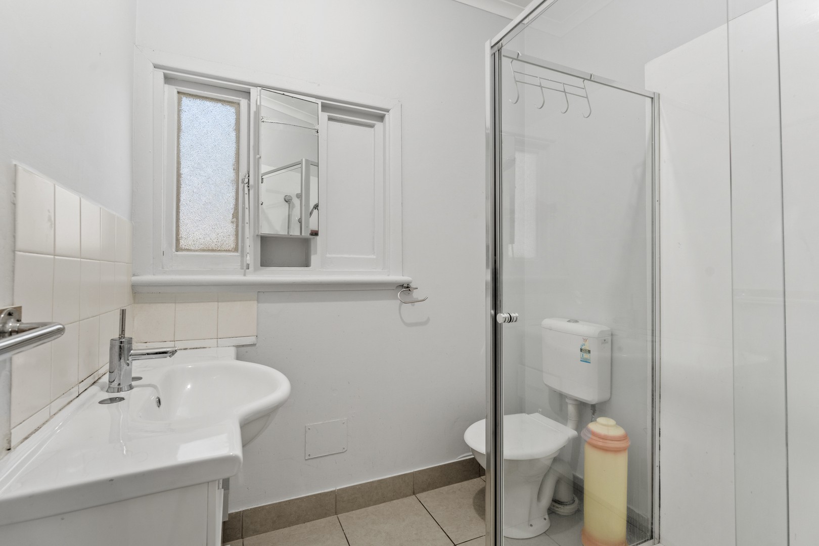 11 Broadhurst Avenue, Reservoir, VIC 3073, Reservoir - Thumbnail 7
