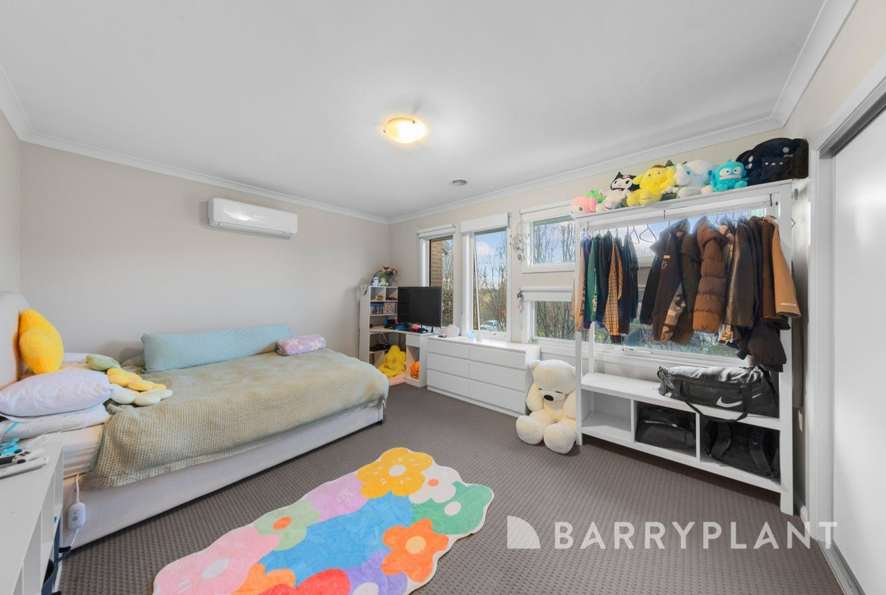 11 Brook Street, Caroline Springs, VIC 3023, Caroline Springs - Thumbnail 3